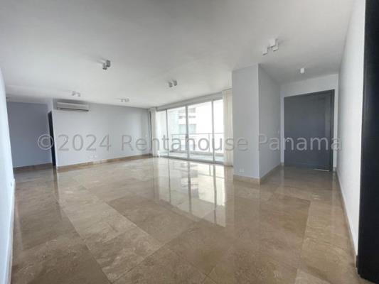 Q Tower , Área Metropolitana