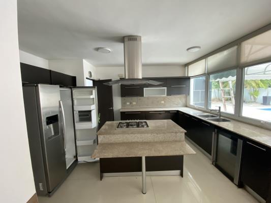 Costa Esmeralda, Panamá