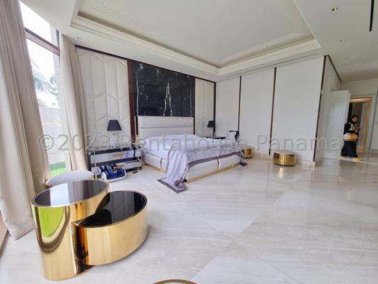 Ocean Reef Island, apartamento