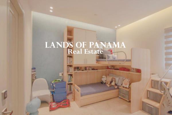 The Reserve, Juan Diaz