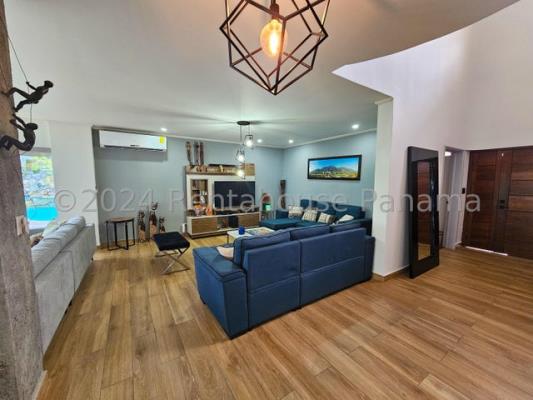 Costa Serena, Costa del Este