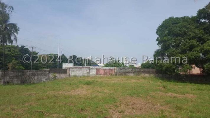 , Terreno en alquiler en Parque Lefevre | P4433709