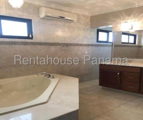 Paseo del Parque, casa