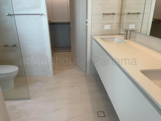 Ocean Pearl, Punta Pacifica