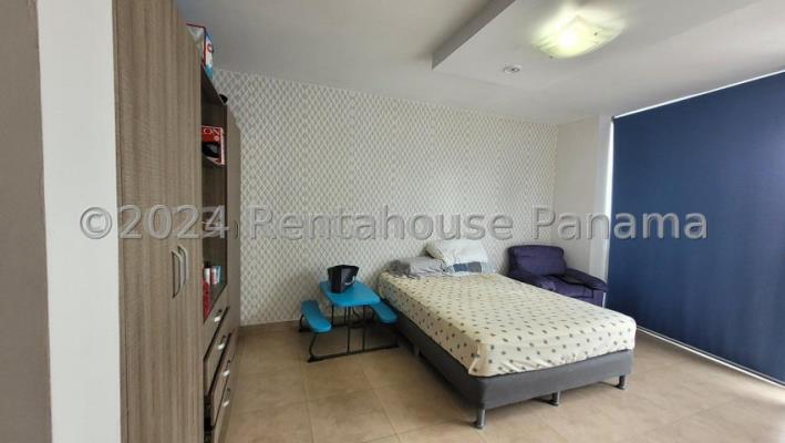 The One Tower , Área Metropolitana