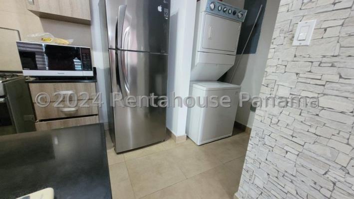 The One Tower , Área Metropolitana