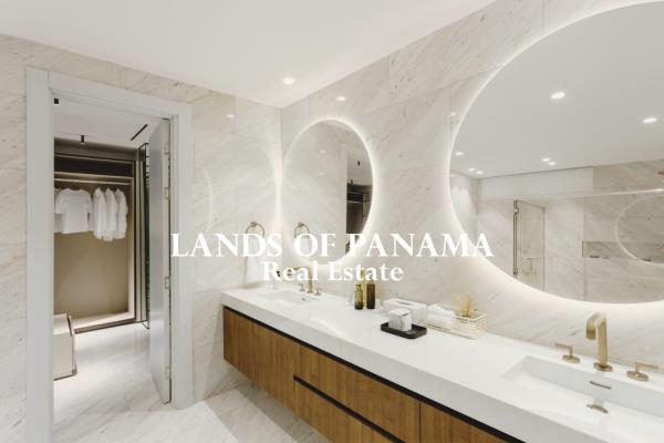 The Towers - Punta Paitilla, Punta Paitilla