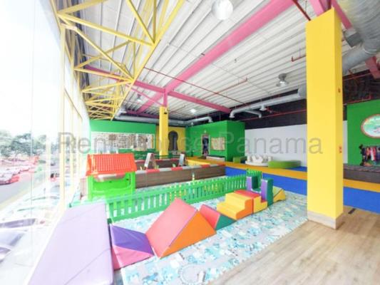 Centro Comercial Balboa Boutiques, Avenida Balboa