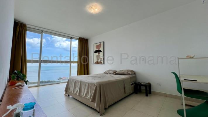 White Tower, Área Metropolitana