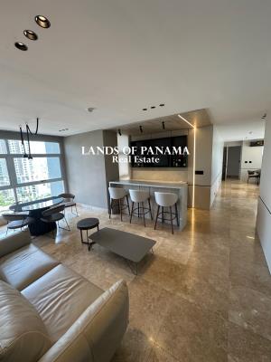 Q Tower , apartamento