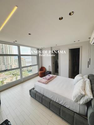 Q Tower , Área Metropolitana