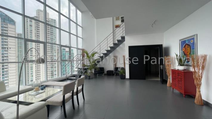 Ocean Drive, Metropolitan Area