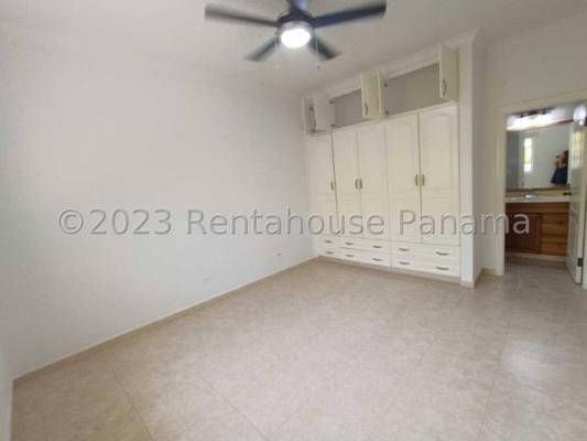 Palmera del Este, Área Metropolitana