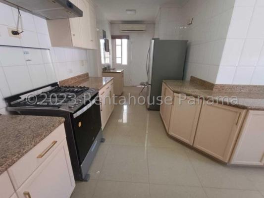 Palmera del Este, casa