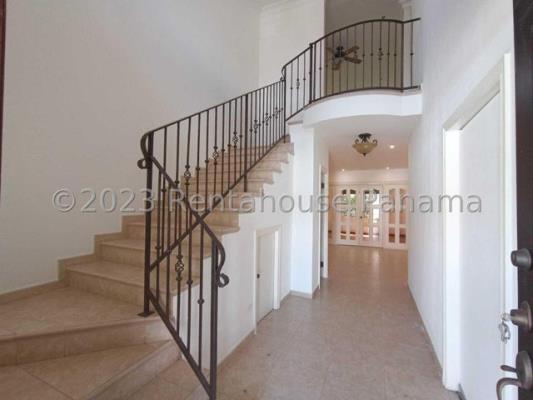 Palmera del Este, Costa del Este