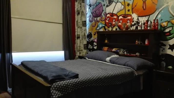 Costa Bay, Área Metropolitana