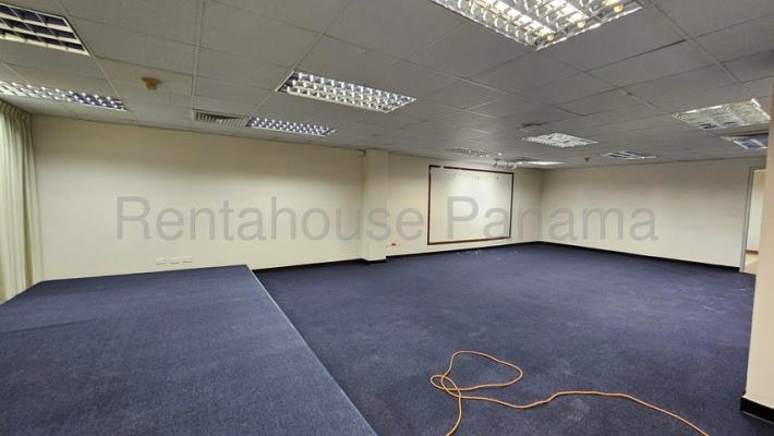 Victoria Plaza, Área Metropolitana