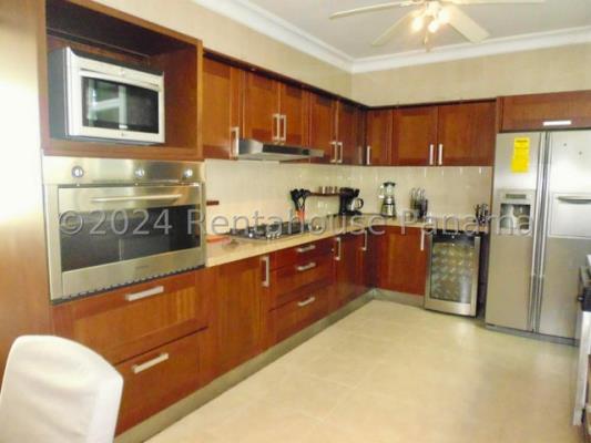 Sunrise Tower, apartamento