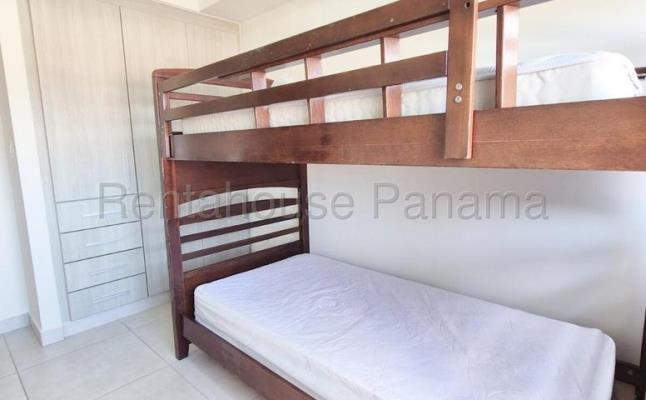 PH MIDRISE WOODLANDS, apartamento