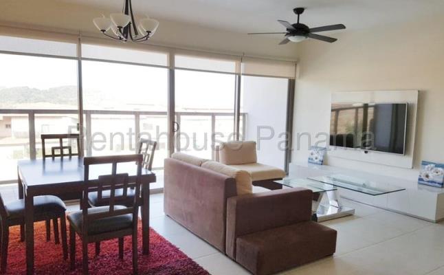 PH MIDRISE WOODLANDS, apartamento