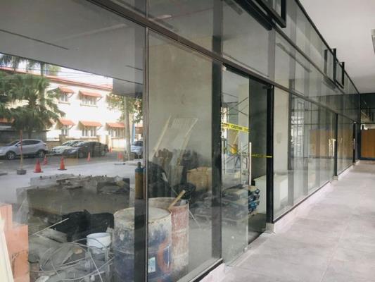 Balboa Bay, Bella Vista