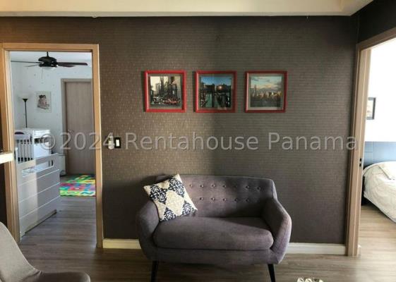 Moon Tower, Área Metropolitana