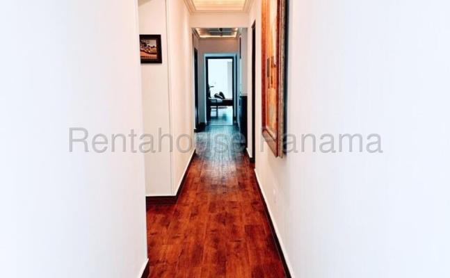 The View, apartamento