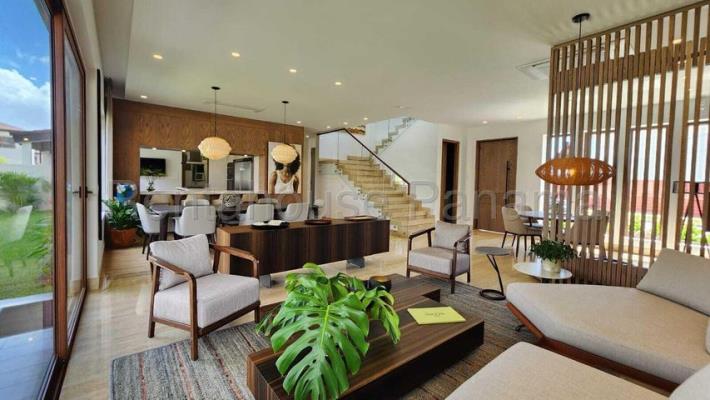 The Woods, Juan Diaz