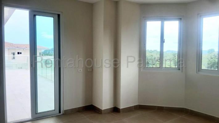 Foresta, Ernesto Cordoba Campos