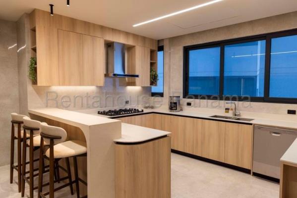 Ocean Front, Área Metropolitana