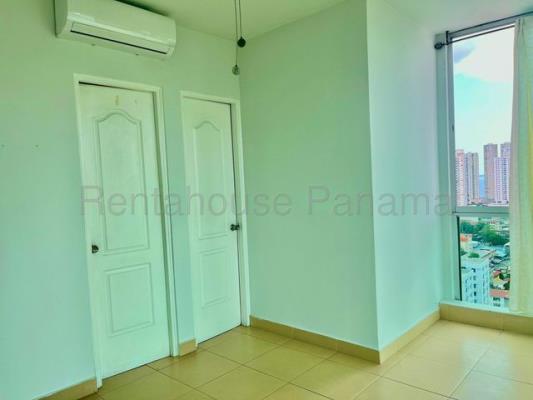 Met One, apartamento