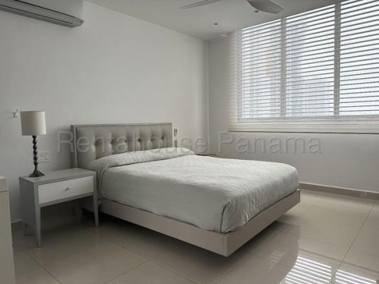 Brisa Marina Costa del Este, Área Metropolitana