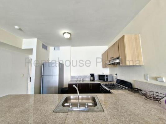 H2O on the ocean, apartamento