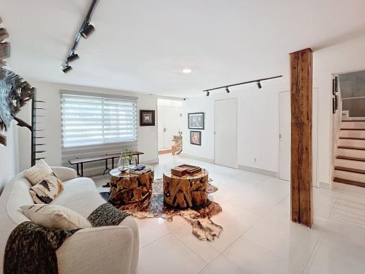 Edificio 685, Clayton, Calle Papaya, Panamá