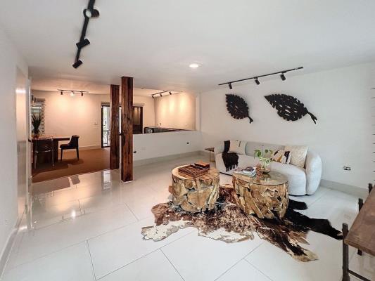 Edificio 685, Clayton, Calle Papaya, apartamento