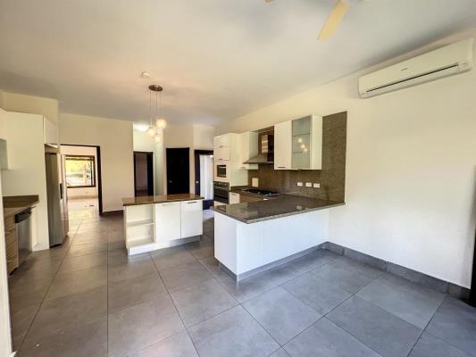 Antigua, Área Metropolitana