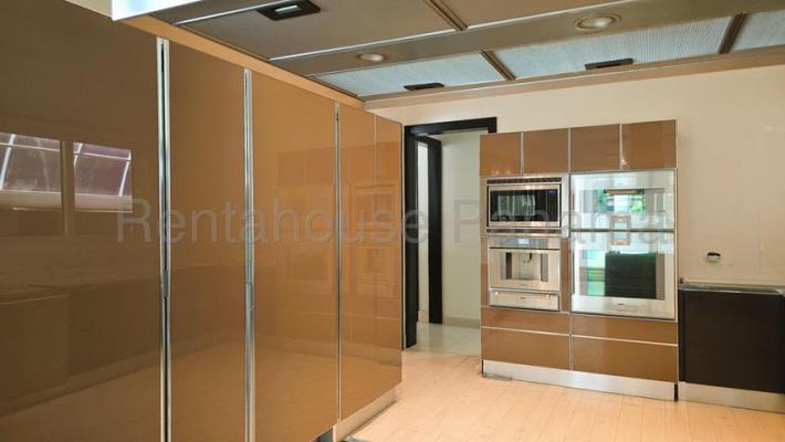 Toscana del Este, Costa del Este