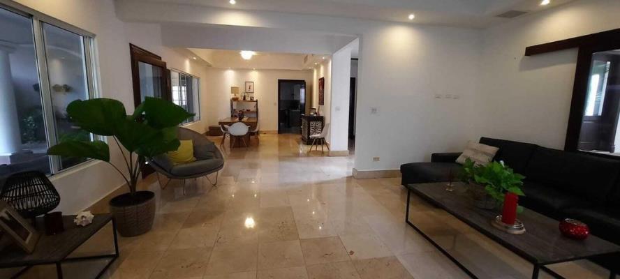 Costa de Las Perlas, casa