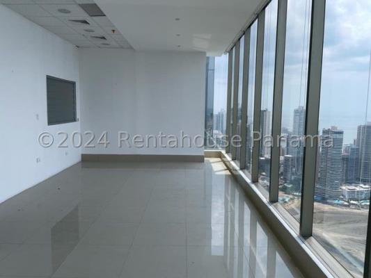 Bicsa Financial Center, Avenida Balboa