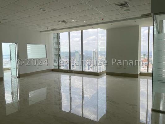 Bicsa Financial Center, Avenida Balboa