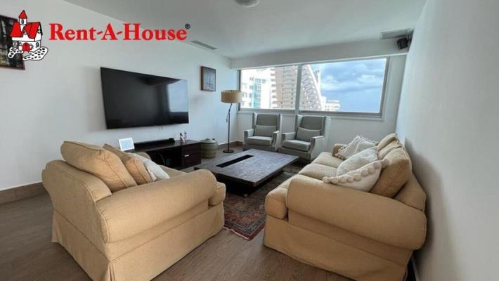 Aqualina, Punta Pacifica