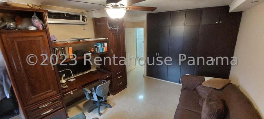 Arcadia, Área Metropolitana