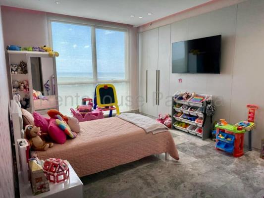 Empire Residences, apartamento