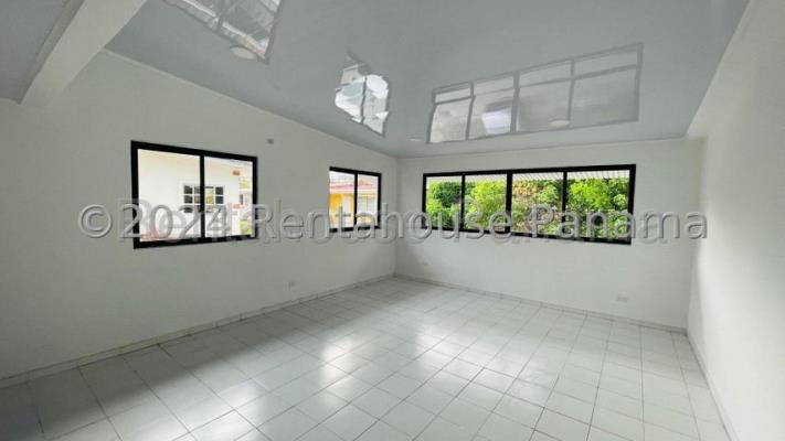 , Casa en alquiler en Parque Lefevre | P4452791