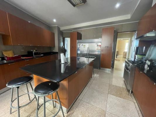 Bahia Pacifica, Área Metropolitana