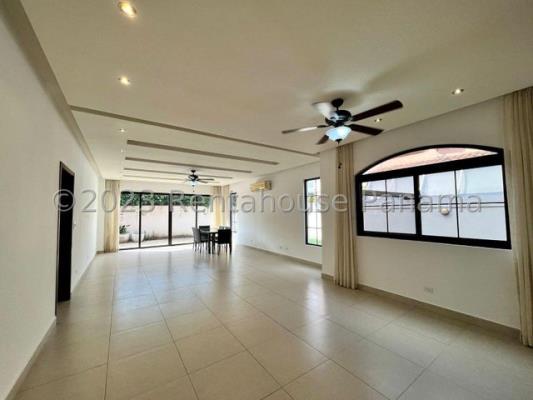 El Doral Costa , Panamá