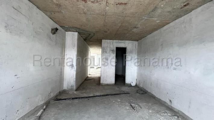 Q Tower , apartamento