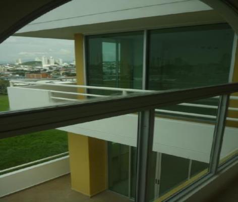 St Giorgio, Pueblo Nuevo