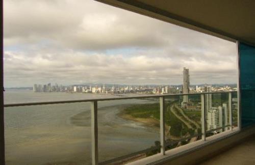 Murano, Metropolitan Area