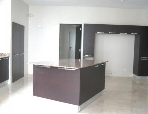 Venetian Tower, apartment